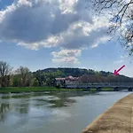 Jakub - červená Veža
