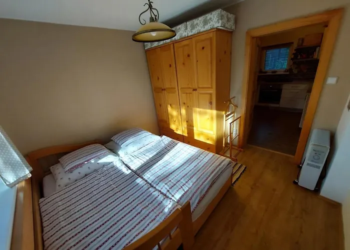 Jakub - červená Veža Сasa de vacaciones Banka