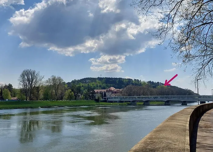 Jakub - červená Veža